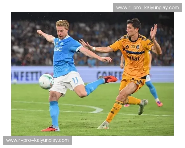 蓝黑荣耀与水手情怀：梅阿查球场下的战术博弈与纯粹足球